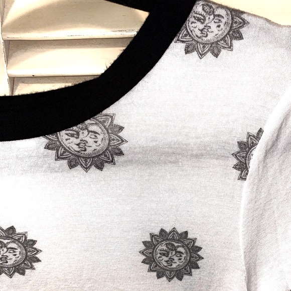 Sun & Moon Crop Tee - Picture 2 of 3